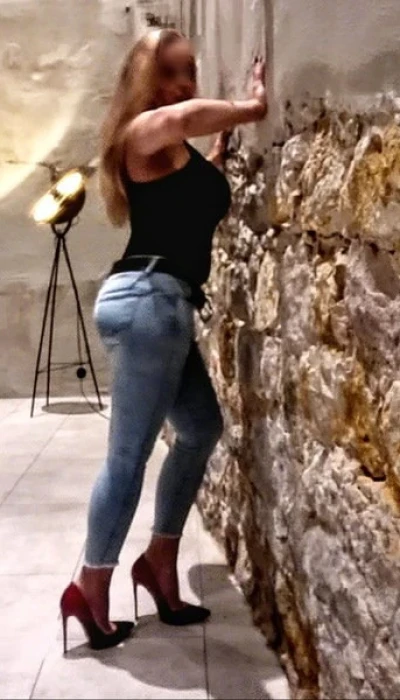 Marie Nur Haus Und Hotelbesuche