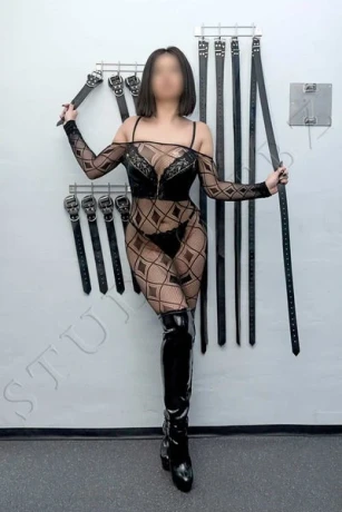 Bizarr-Lady Cleopatra im TBZ