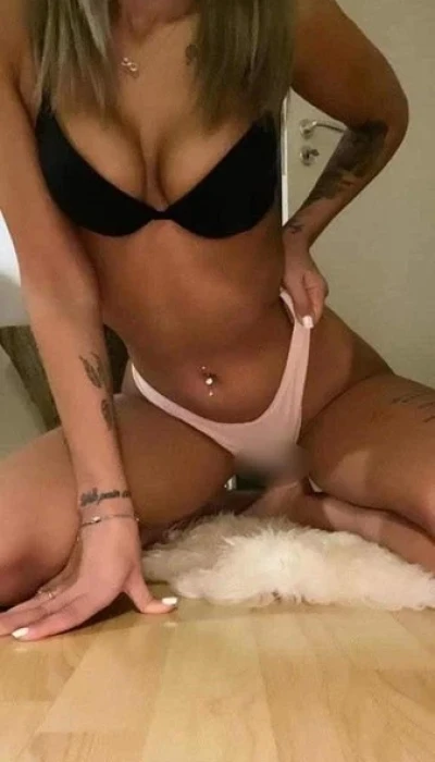 Maya Neu In Der Stadt