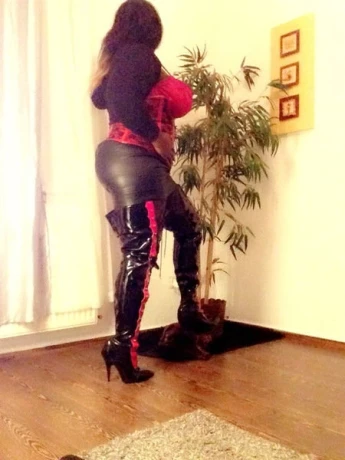 Melody Bizarr