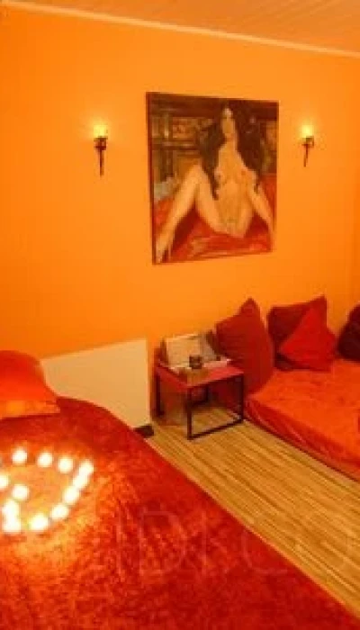 Claudia Massage