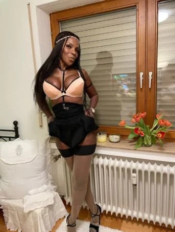 Naomi aus Frankreich