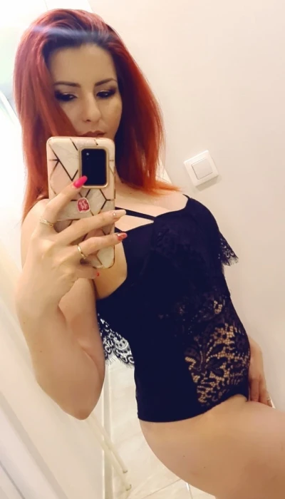 Roxana Hot