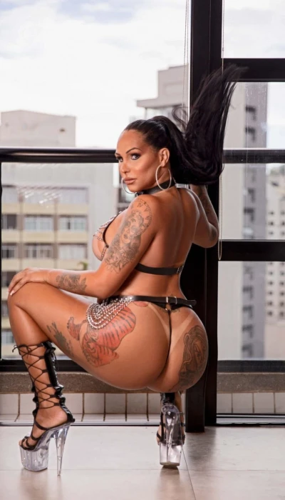 Ts Michelly Bittencourt 23x6 Original Bild