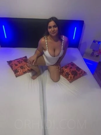 Dana GANZ NEU