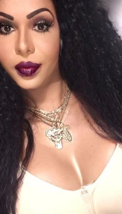 TS Vanessa XXL