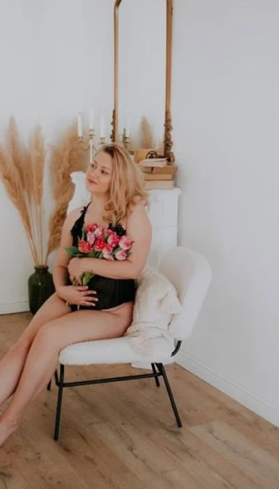 Omg Klaudia Sexy Blondine