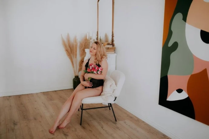 Omg Klaudia Sexy Blondine