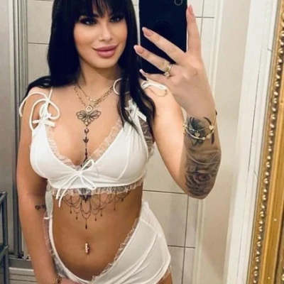 Amely Sexy
