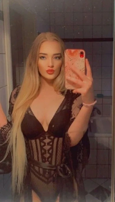 Helena Heisses Teeny Grl 18