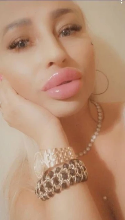 Angelika Kiss Aus Pl