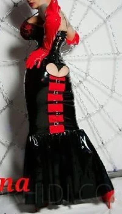 Bizarr Lady Tina