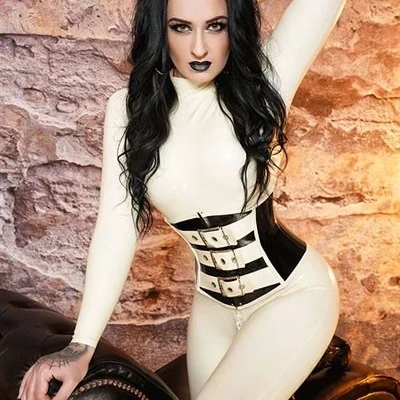 Miss Lana Poison - Domina