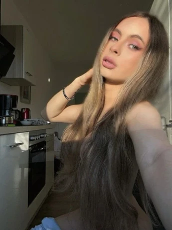 TS Alexandra Leon