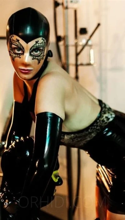 LADY EMMA STEEL