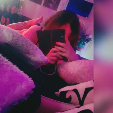 Intimbehaarte Kim Privat Diskret