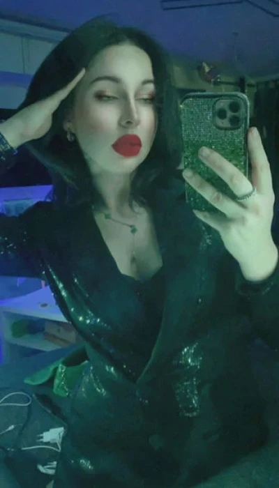 Scarlett 1