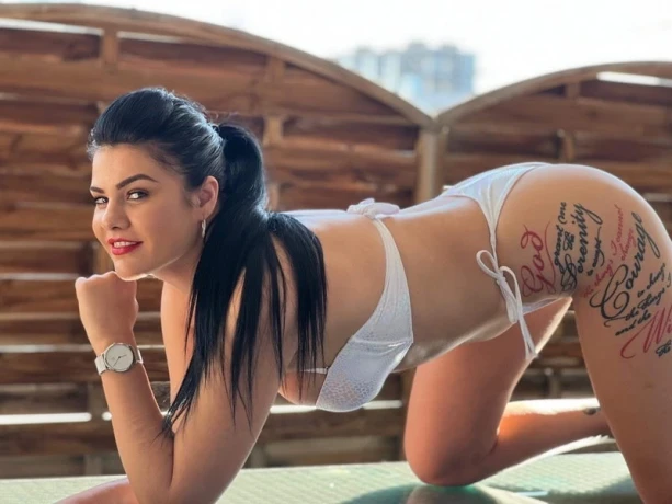 Selena175