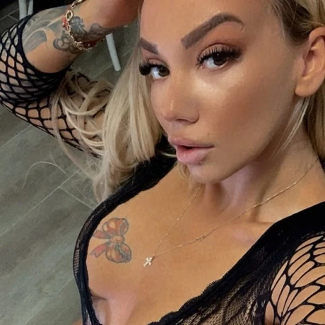 Sandra Luxury