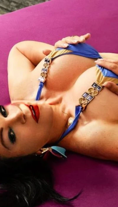 Trans Jennifer Xxl