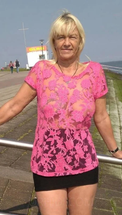 Fotoluder Nacktmodel Regi