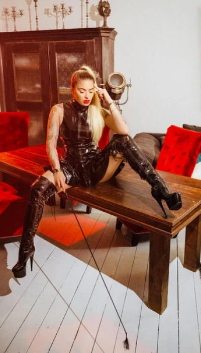 Sexy Lady Alyona Pornobizarrparty Dominant