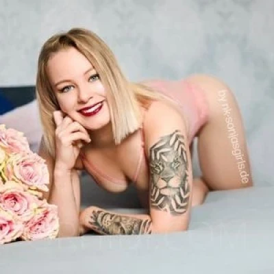 Mona Blonde Bombe