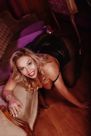 Brandneu Ts Camilla Latina