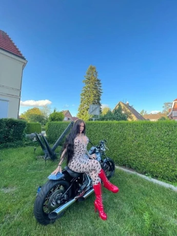 Ts Angela Fox