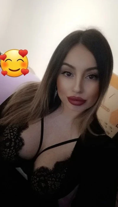 Selena - Party Girl (18+)