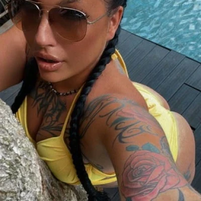 Curvy Chayenne