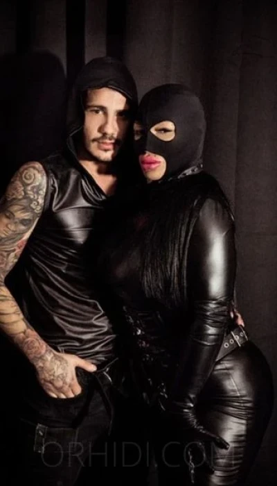 Domina Vicky
