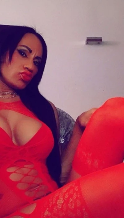 Ts Paola Andrews