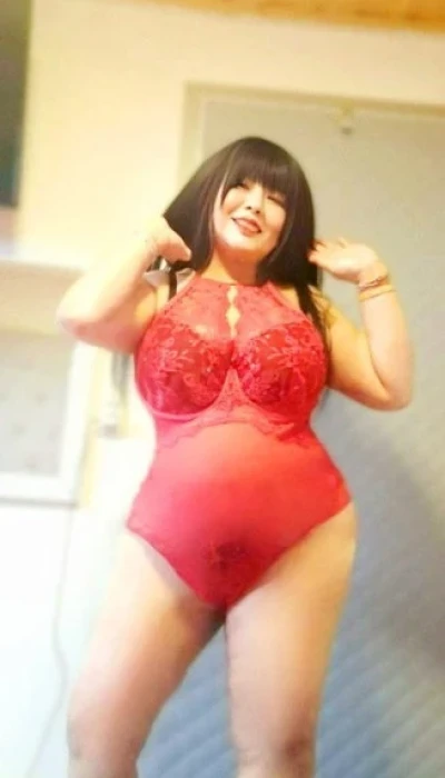Mollige Gina Neu1