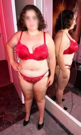 BRANDNEU! Bl*seh*se MONIKA zum 1. MAL in