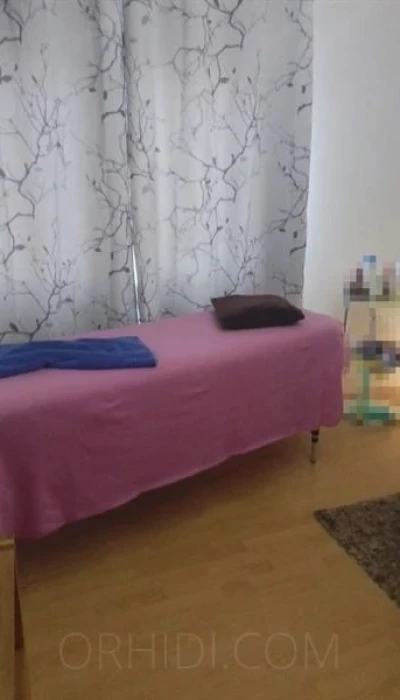 Sasha Wellnessmassage - Reife Lady!