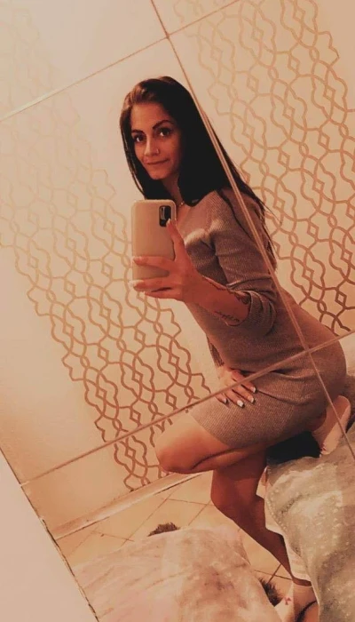 Vivien56