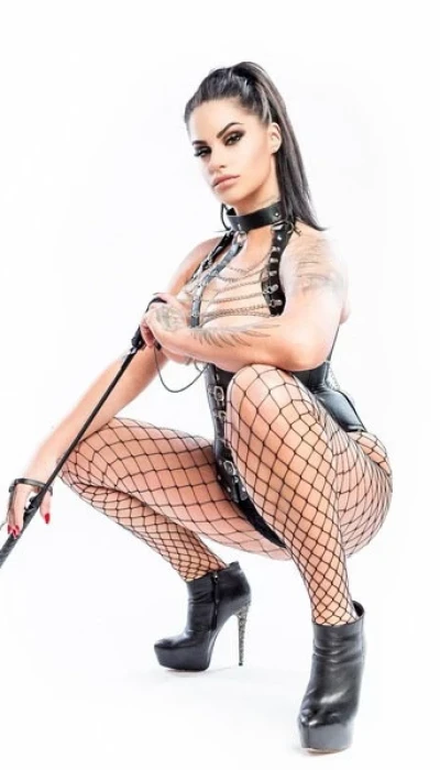 Herrin Tara neu in Wandlitz Besuchbar und escort