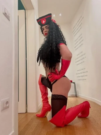 Ts Renata2
