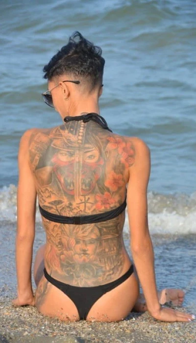 TATTOO - GIRL RIANNA 25J. 100% ORIGINAL