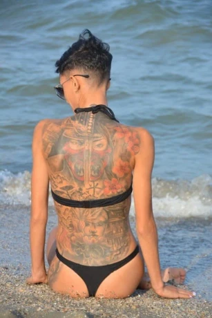 TATTOO - GIRL RIANNA 25J. 100% ORIGINAL