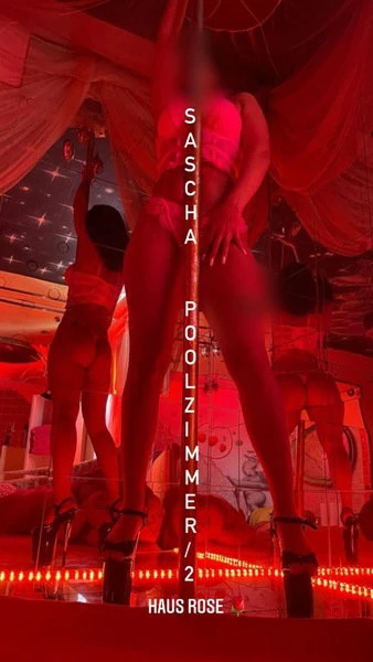 Sascha Haus Rose