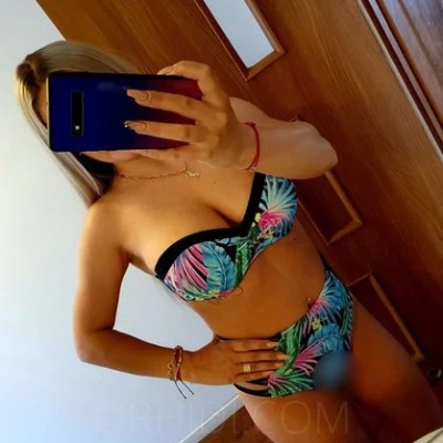 Celine - Apartmenthaus Erotic Island