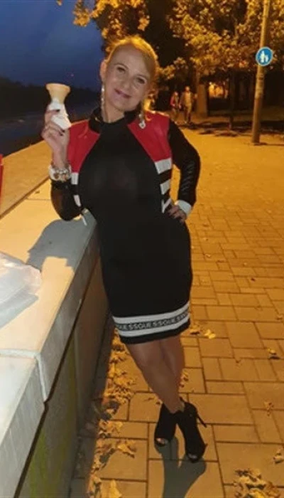 Melodie Erotische Masszorin