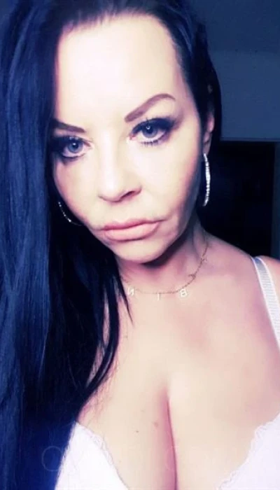 Sexy Latina Mercedes