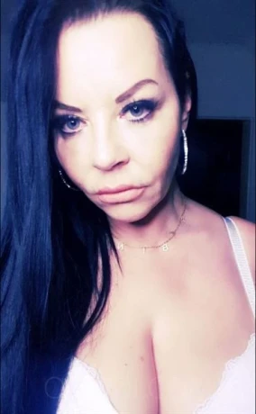 Sexy Latina Mercedes