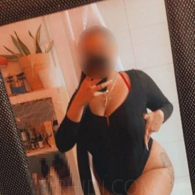 Footjob Expertin Mila! Brandheiß und heute in deiner Stadt!