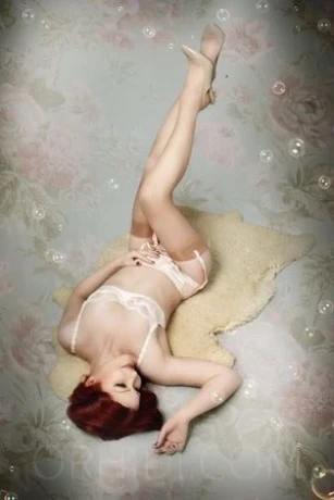 Alexandra, Str*p *n Lady