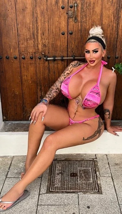Amira
