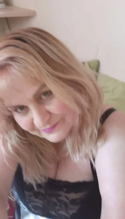 Kathy 62